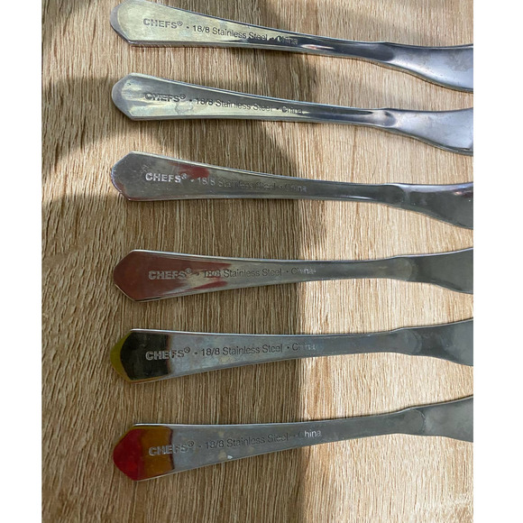 Set of 6 Chefs 18/8 stainless steel butter spreaders - Picture 3 of 3